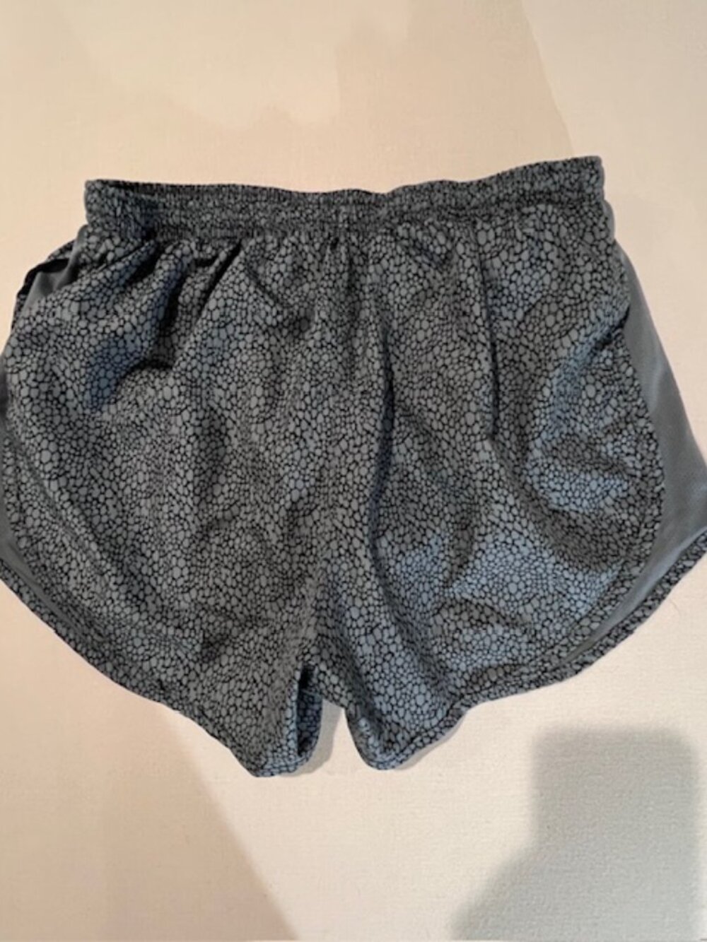 NIKE Dri-FIT running shorts  unique pattern and designed for comfort Size Medium